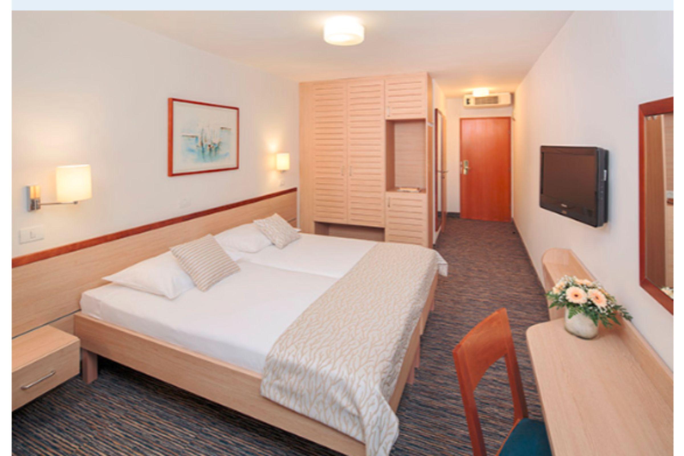 Valamar Sanfior Hotel & Casa Рабац Екстериор снимка
