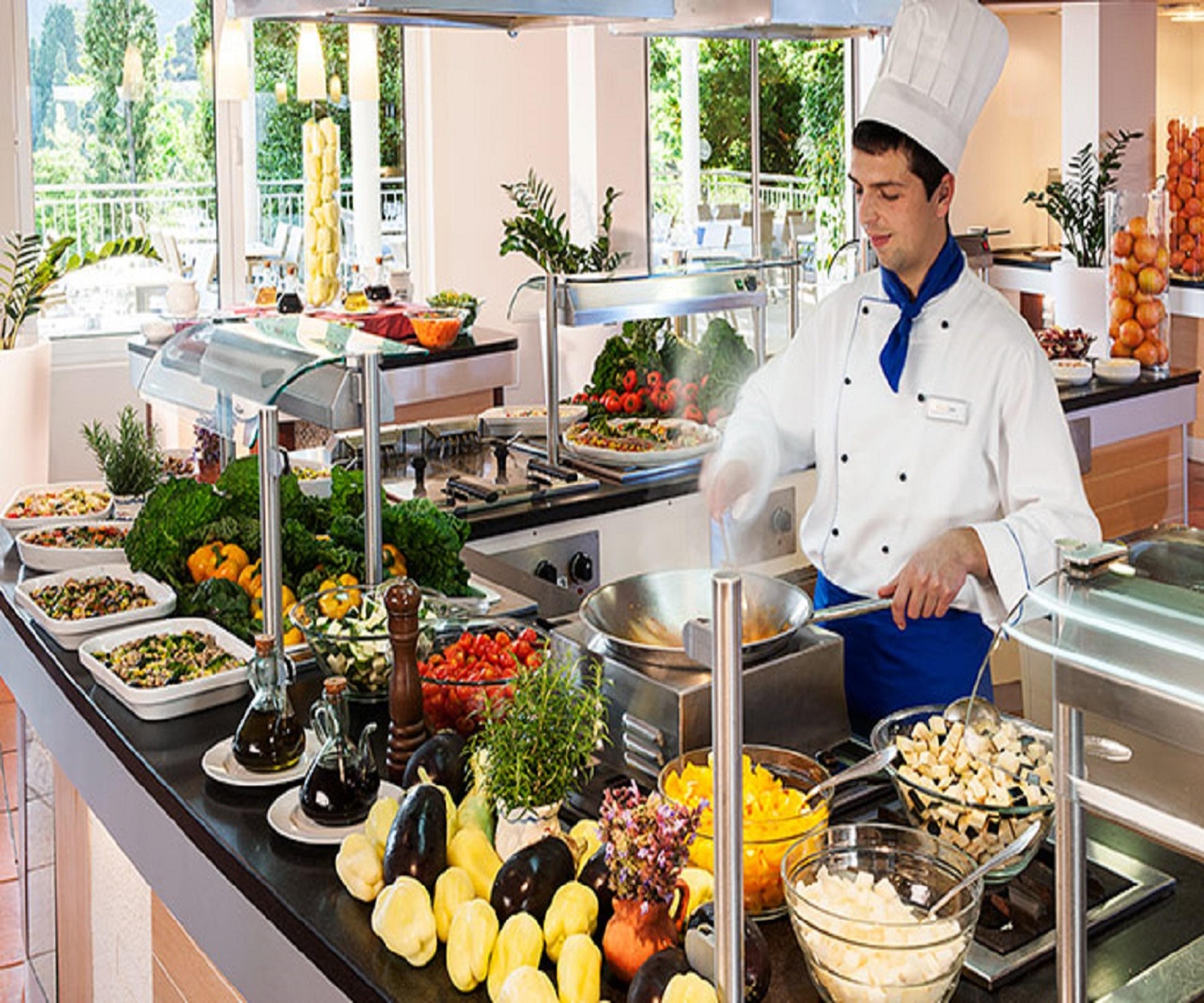 Valamar Sanfior Hotel & Casa Рабац Екстериор снимка