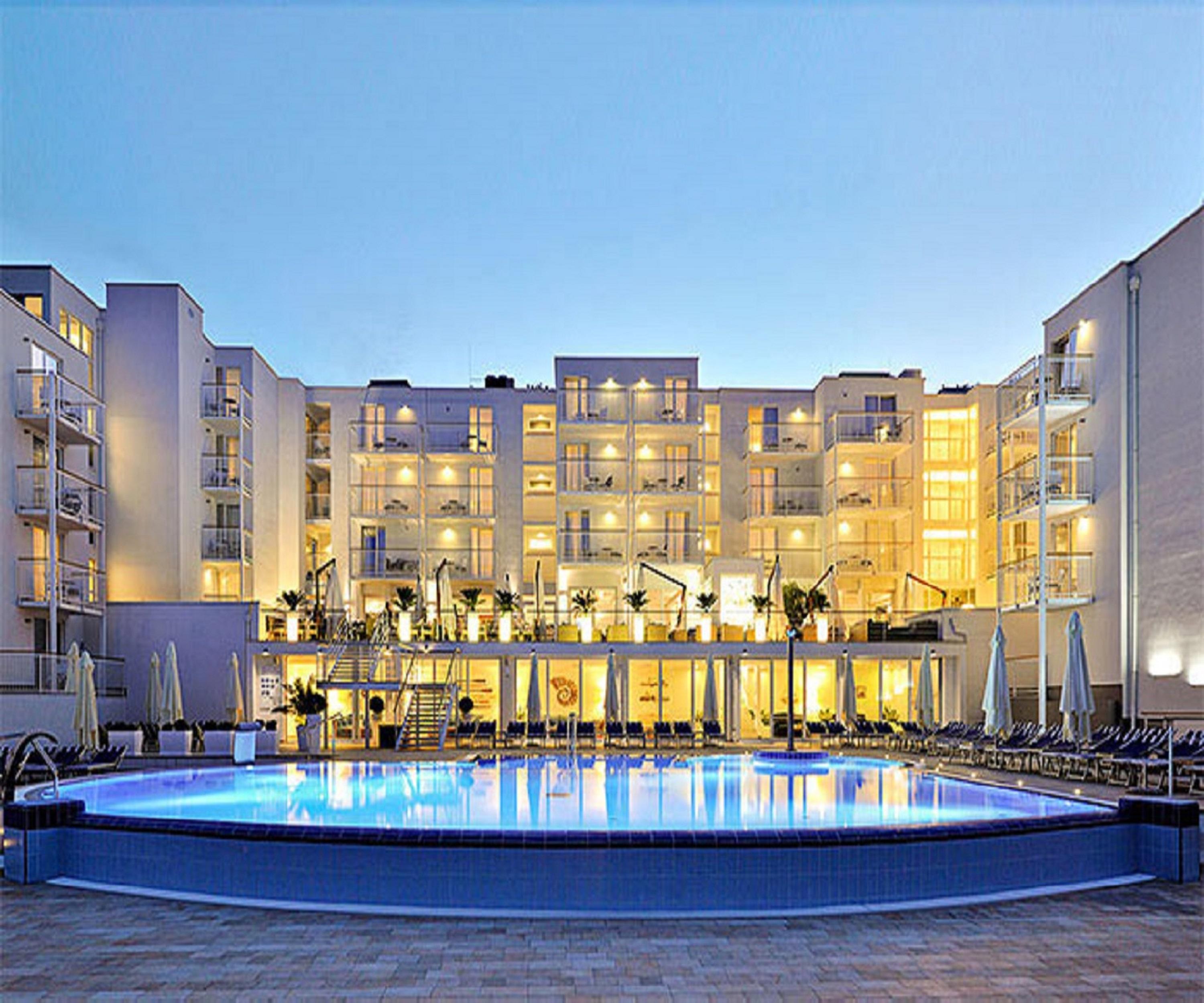 Valamar Sanfior Hotel & Casa Рабац Екстериор снимка
