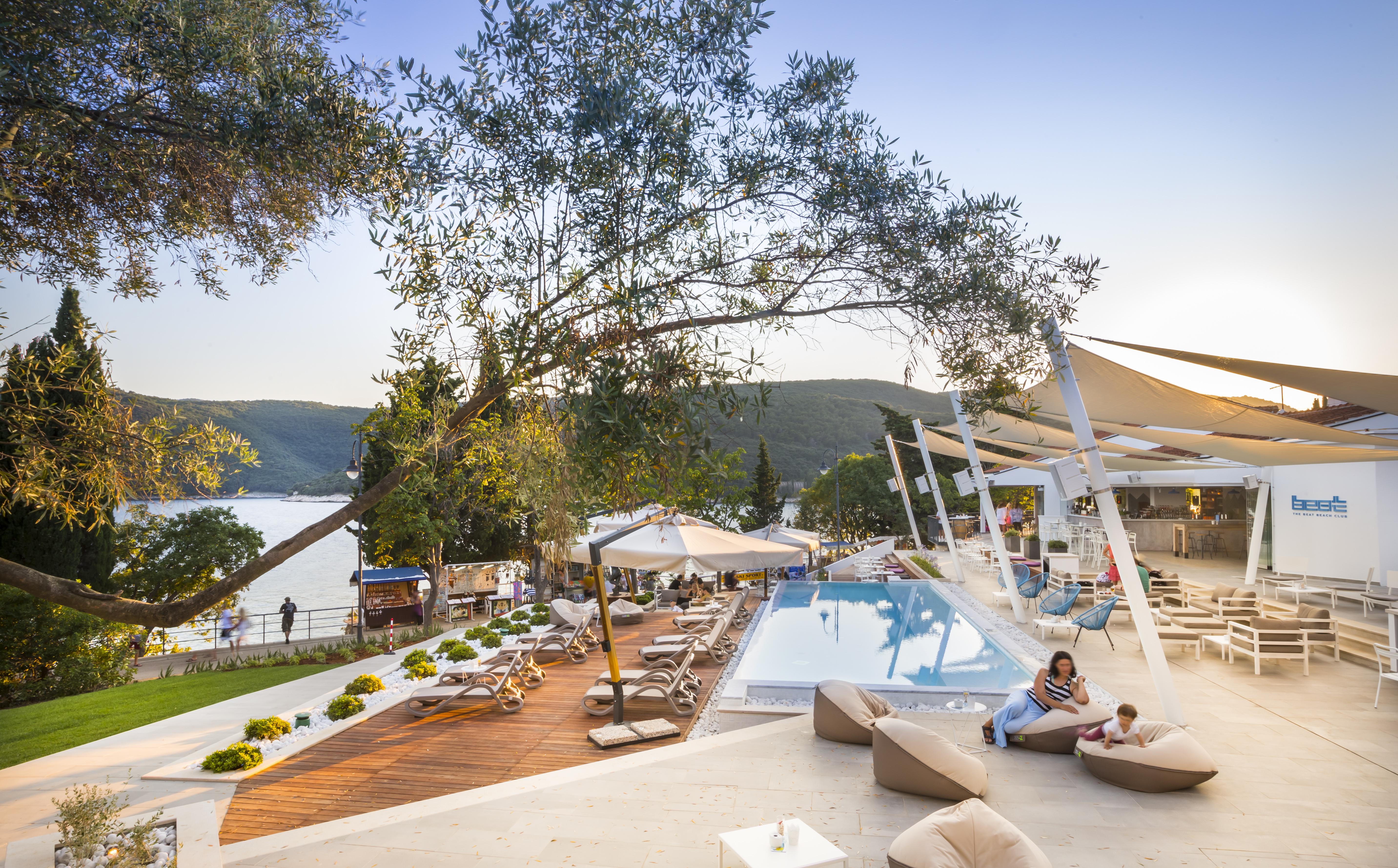 Valamar Sanfior Hotel & Casa Рабац Екстериор снимка