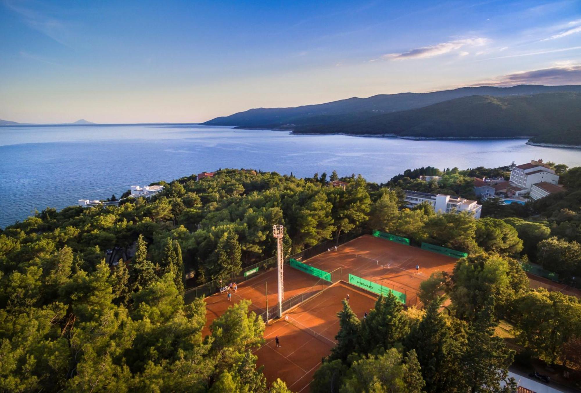 Valamar Sanfior Hotel & Casa Рабац Екстериор снимка