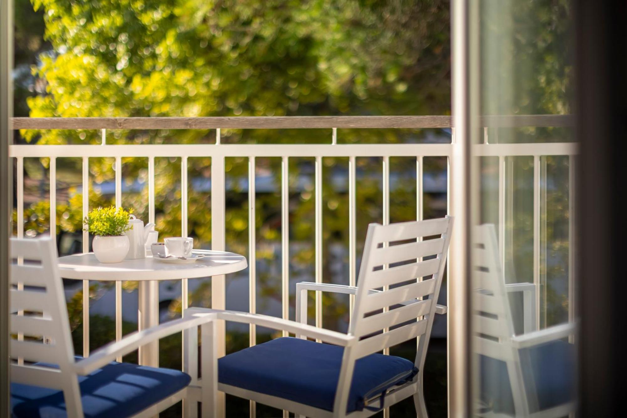 Valamar Sanfior Hotel & Casa Рабац Екстериор снимка